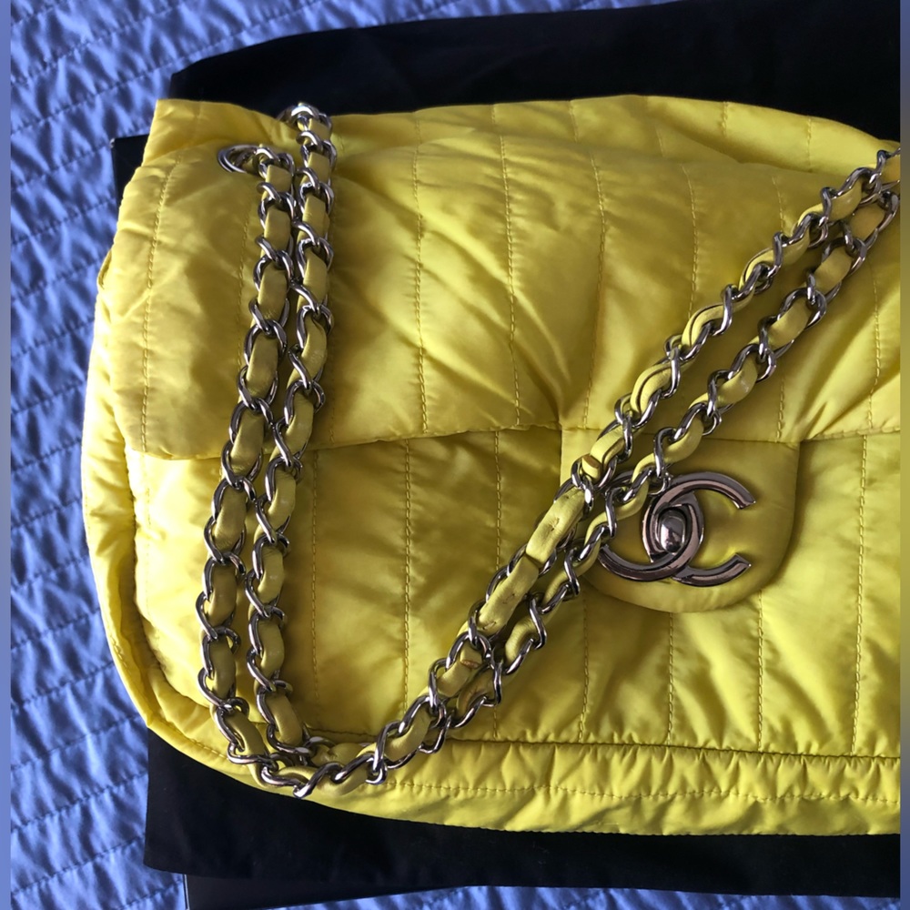Chanel With Chain Shoulder Bag Mademoiselle A6780 in Neon Green / With B…